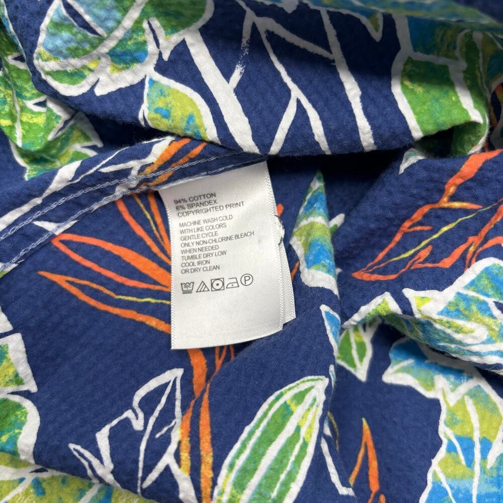 Tommy Bahama Large Blue Floral Pattern Short Sleeve Seersucker Button Up Shirt - Picture 4 of 6